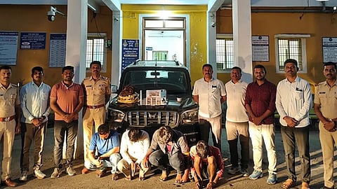 Major Action by Chhatrapati Sambhajinagar Rural Police: Gang Active Across Six Districts Busted; Goods Worth ₹17 Lakh Seized.