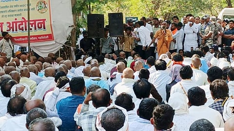 Thousands of farmers from 14 villages in Gadchiroli protest against land acquisition for the proposed JSW Steel Plant. Mundan protest held at Collector office.
