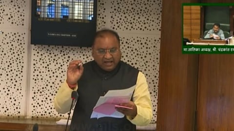 MLA Kisanrao Wankhede demands ₹1000 crore for MIDC in Umarkhed-Mahagaon. Raises issues of Painganga river water, Isapur canal repair, and police colony.