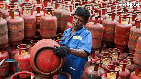 Facing LPG Booking Issues Here is How to Lodge a Complaint Online and via Helpline Numbers 