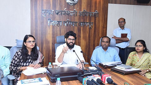 Nagpur Zilla Parishad's 5 major schemes, including AI Anganwadi & Gyanrath, get national recognition by NITI Aayog. CEO Vinayak Mahamuni sets new records.