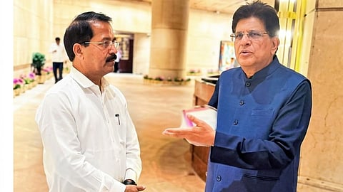 Nashik Farmers' Issues Reach Delhi: Demands for Relaxed Export Norms and MSP; MP Bhagare Meets Piyush Goyal