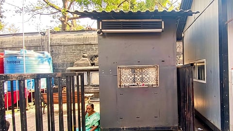 Impact of International Tensions: Laddu Prasad Suspended at Trimbakeshwar Jyotirlinga for Six Days; Supply Halted Due to Gas Shortage