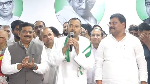 Nishant joins JDU, party workers give him a grand welcome