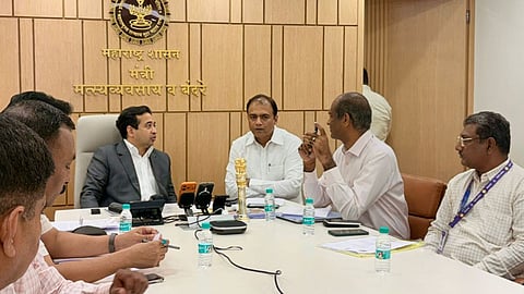 Wardha to get a Government Fisheries College and a ₹50 crore Fisheries Market. Meeting chaired by Minister Nitesh Rane and Guardian Minister Dr. Pankaj Bhoyar.