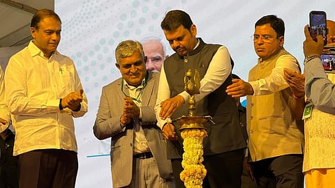 CM Devendra Fadnavis performs Bhumi Pujan for Waaree Energies' 10GW integrated solar plant in Nagpur. A ₹30,000 Cr investment making Nagpur a global solar hub.