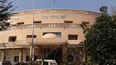 Wardha Zilla Parishad presents a ₹22.50 crore budget for 2026-27. Focus on scholarship exam fees for students, Divyang welfare, and rural development.