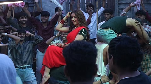 Akshara Singh Chumma Lela Raja Ji Bhojpuri song viral dance rehearsal