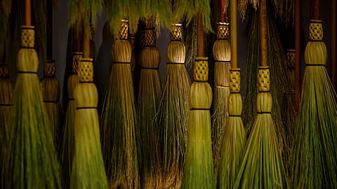 Jhadu Lagane Ke Niyam