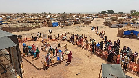 Massacre over a single drop of water in Chad: 42 dead in a feud between two families; troops deployed along the Sudan border.