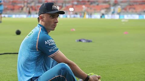 Connor Esterhuizen Replaces Tom Banton
