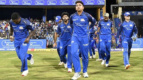 mumbai indians support staff daughter death