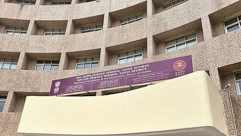 mumbai-kamgar-hospital-redevelopment-delay-scam-probe