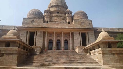 bombay-high-court-nagpur-bench-rbi-note-ban-old-notes-exchange-order-case