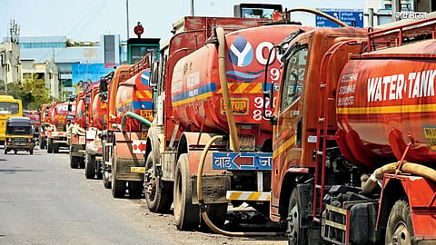 Scorching Nashik faces water shortage, 40-degree temperatures parch throats, tankers patrol 149 settlements