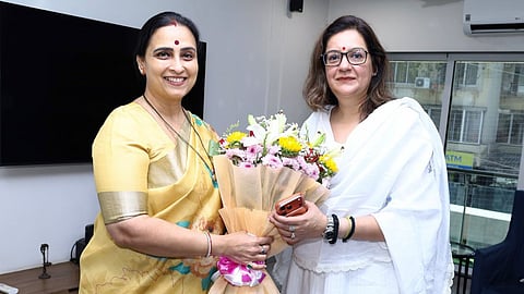 Priyanka Chaturvedi Chitra Wagh Meeting