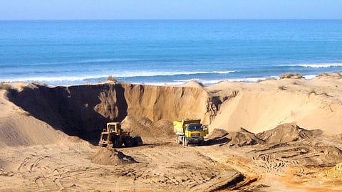 illegal sand mining sangamner pravara river police action meeting