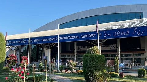 Two US Citizens Detained at Srinagar Airport, Satellite Phone Recovered from Bag; Security Agencies on High Alert