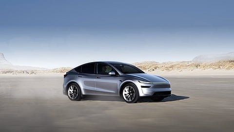 Tesla is launching a stunning 6-seater SUV that will travel 750 km