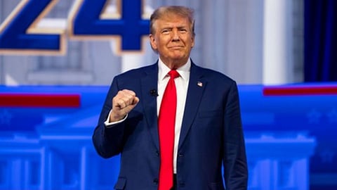 Trump Claims Iran Wants to Open Strait of Hormuz