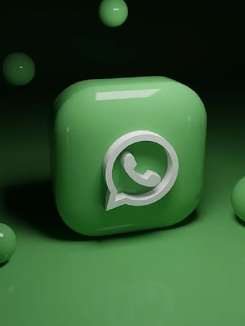सावधान! क्या आपका WhatsApp सुरक्षित है? अभी बदलें ये 8 सेटिंग्स