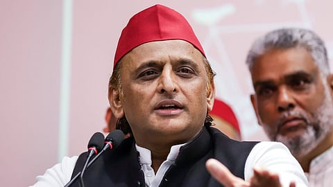 Akhilesh Yadav postpones Ghazipur visit as SP delegation meets Kataria victims, providing ₹5 lakh aid.