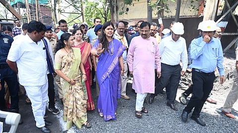 Environment Minister Pankaja Munde warns industries in Chandrapur to curb pollution; strict action if norms violated.