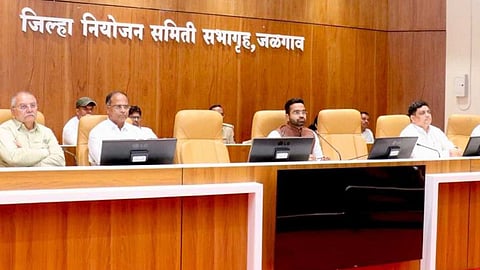 Relief Ahead of Kharif Season: Strict Action Against Rumors of Fertilizer Shortage, Emphasis on Transparency; Jalgaon Administration on High Alert.