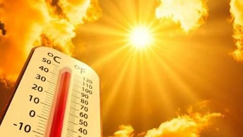 Heatwave grips Maharashtra as temperatures cross 44°C. Govt issues guidelines; Nagpur may hit 45°C in coming days.