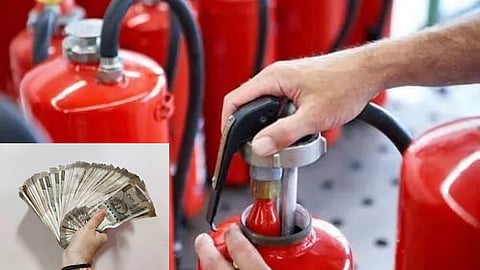 Raid on Illegal Gas Refilling Operation in Sambhajinagar; Two Accused Arrested, Goods Worth ₹40,000 Seized