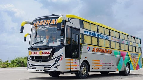 Chhatrapati Sambhajinagar: Uproar over Private Bus Parking; Heated Debate on Traffic and Safety Issues at Municipal Corporation Meeting