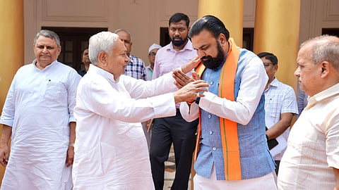 Samrat Chaudhary govt to face floor test on April 24; Nitish Kumar meets new CM.