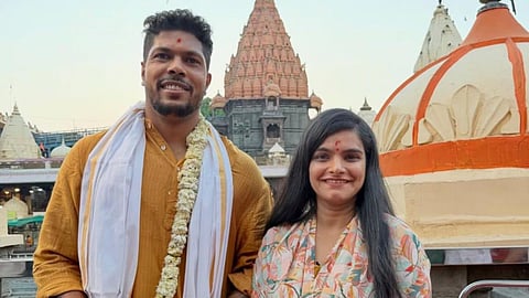 Umesh Yadav Visits Mahakaleshwar Temple