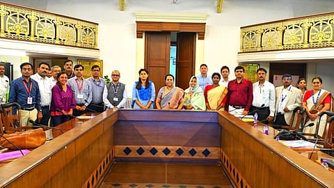 maharashtra committee meeting unnecessary hysterectomy sugarcane women workers health