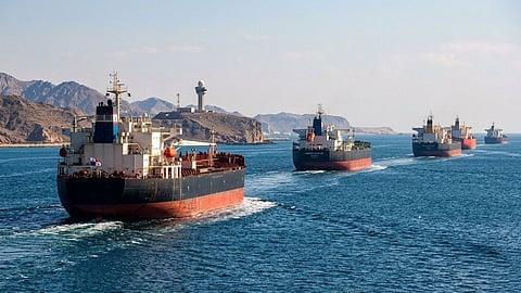 Crisis on the World's 'Energy Lifeline': 90% of Shipping Traffic Halted in the Strait of Hormuz; 20,000 Sailors Stranded at Sea