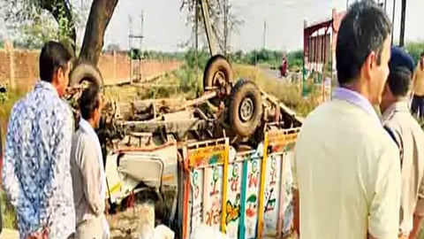 Bhind Road Accident News