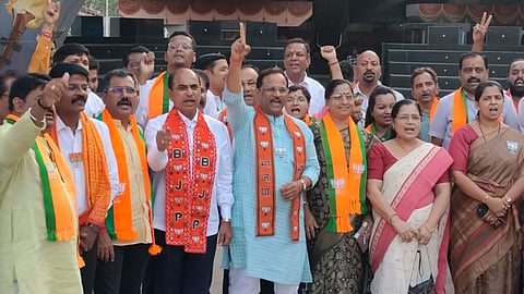 Shree Atul Save Celebrating BJP Win