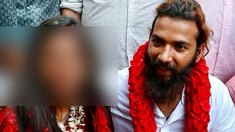 Monalisa Bhosle Viral Girl Files Pocso Fir Against Vhp Leader Film Director