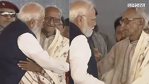 PM Narendra Modi Felicitates Makhanlal Sarkar