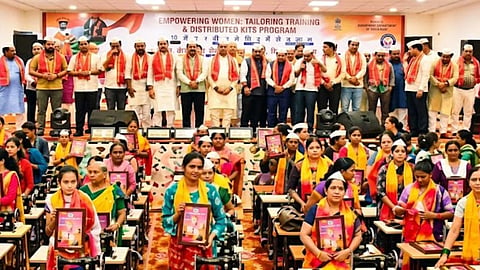 Service with Celebration in Mumbai: Sewing Machines for 100 Women on Maharashtra Day—An Initiative for Self-Reliance.