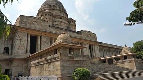Nagpur High Court's Landmark Verdict: Custody Petition for 8-Year-Old Girl Dismissed; Child's Best Interests Paramount