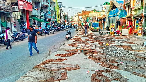 nagpur old bhandara road widening delay nitin gadkari concern