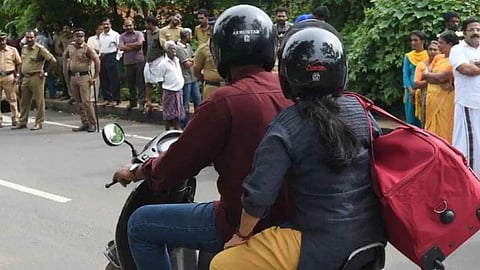 Amravati Rural Police Helmet Campaign