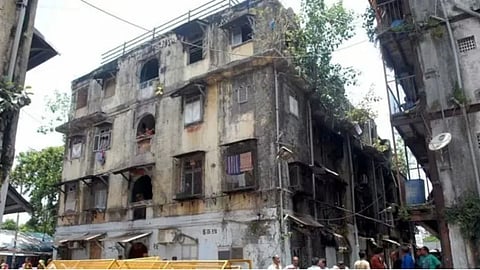akola dangerous buildings monsoon notice civic action 2026