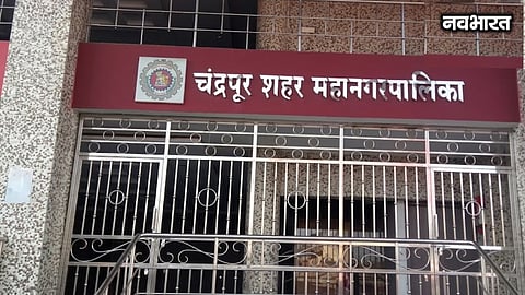 Rebellion in Chandrapur NMC as 16 out of 27 Congress corporators move to oust group leader Rajesh Adoor. The move, backed by MP Pratibha Dhanorkar, shocks Wadettiwar camp.