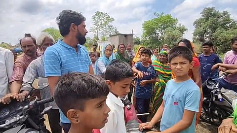 More than a dozen villagers reportedly fell ill after consuming water from a public well in Kishanpur village of Chhindwara district