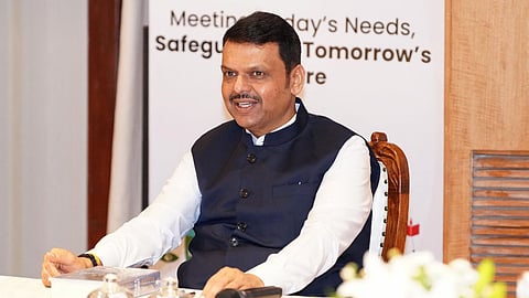 Devendra Fadnavis Reviews Maharashtra Infrastructure Projects