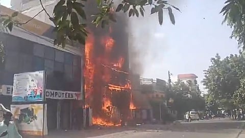 Administration swings into action following the deaths of innocent children! KDA conducts a whirlwind raid in Kanpur; 22 coaching centers and buildings face the axe.