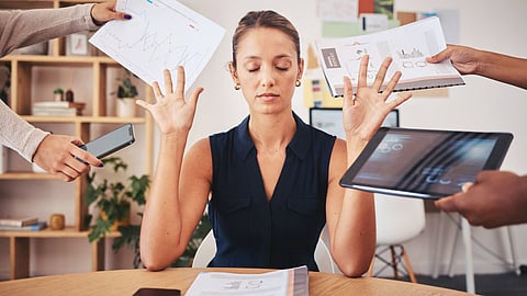 Challenges of Desk job and healthy fitness tips for desk job people for healthy life