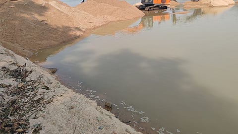 navegaonbandh illegal mining case naib tehsildar letter controversy